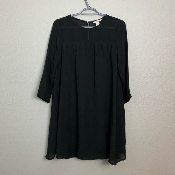 h&m black flowy dress Beige Linen V-Neck Dress with Lace Sleeves — Vintage Cottagecore Maxi –  Burrow main image 1